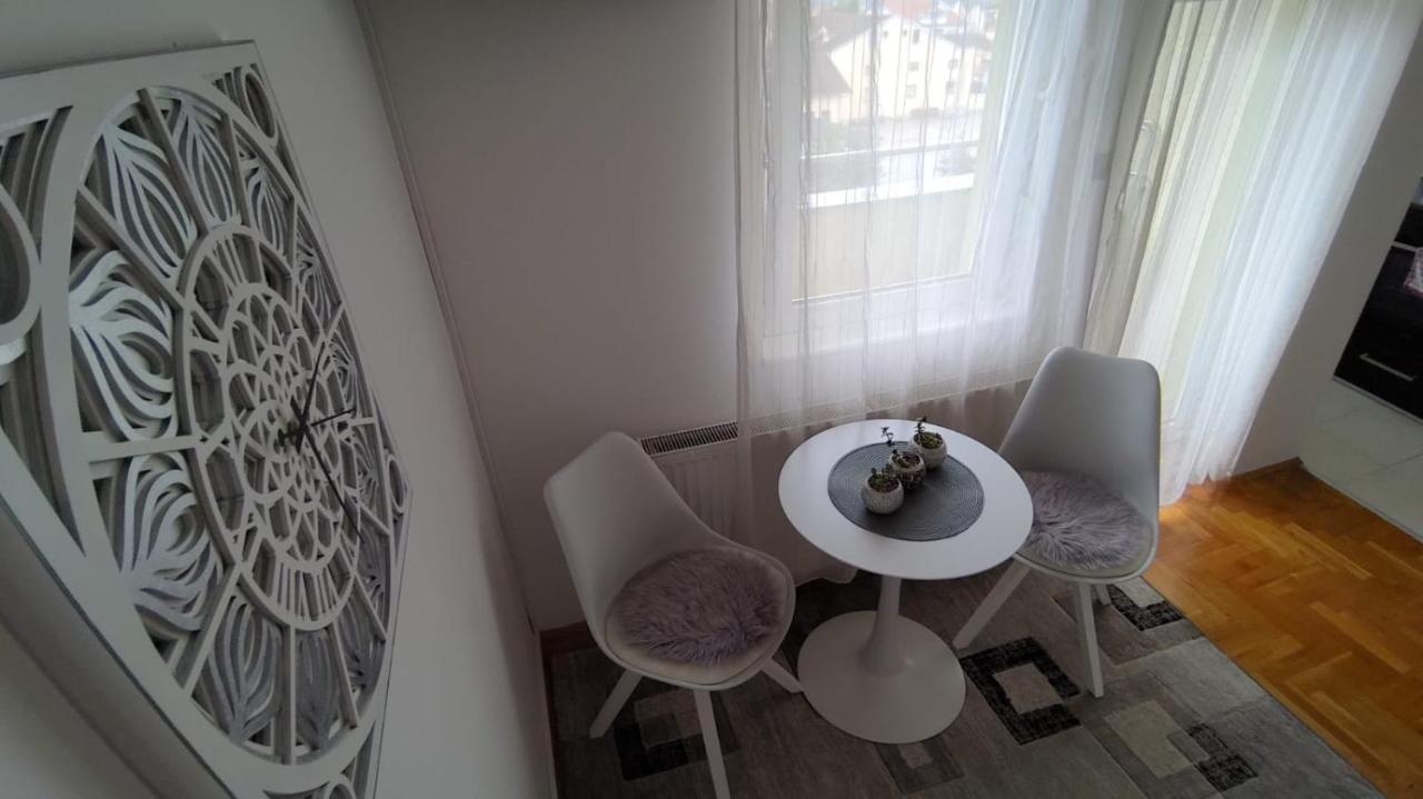 Poesia Apartment Нови-Сад Экстерьер фото